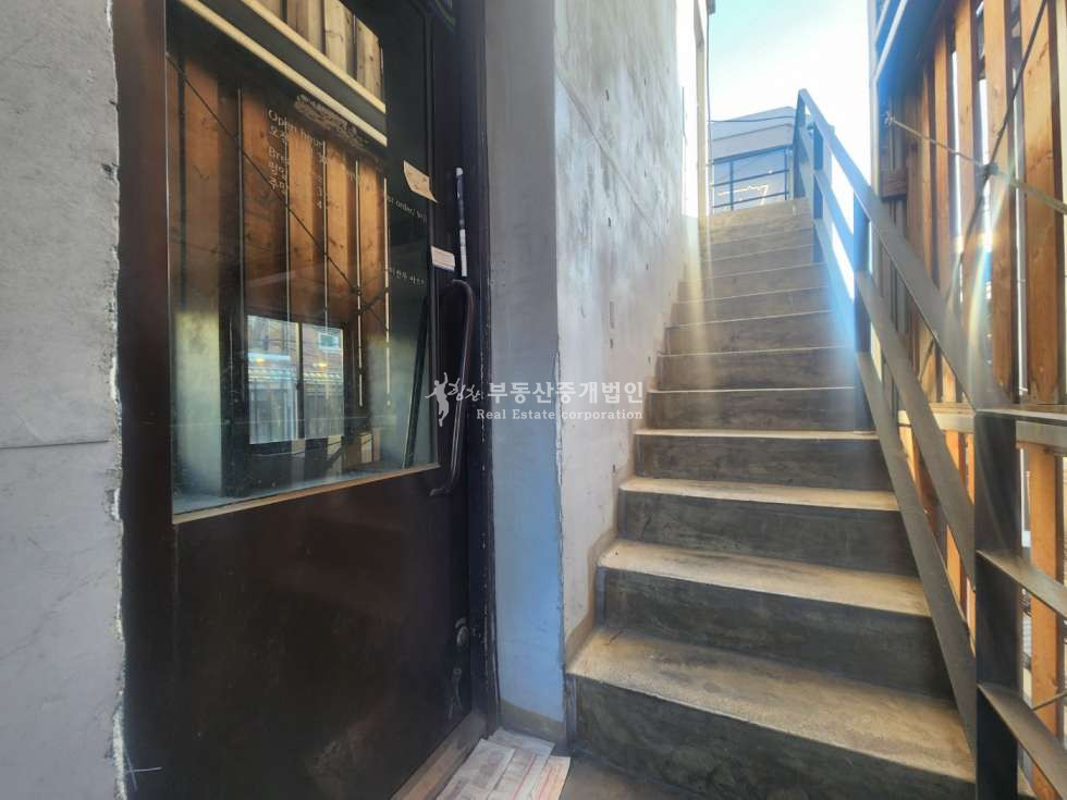 서울 마포구 연남동 홍대입구역 역세권 연남동 미로길 소액 투자 가능 꼬마빌딩 매매 매물번호 12381 사진 6