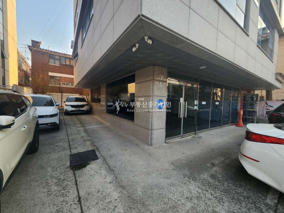 서울 마포구 성산동 마포구청역 도보 1분 , 내 외부 컨디션 좋은 사옥 및 수익형 빌딩 매매 매물번호 12371 사진 4