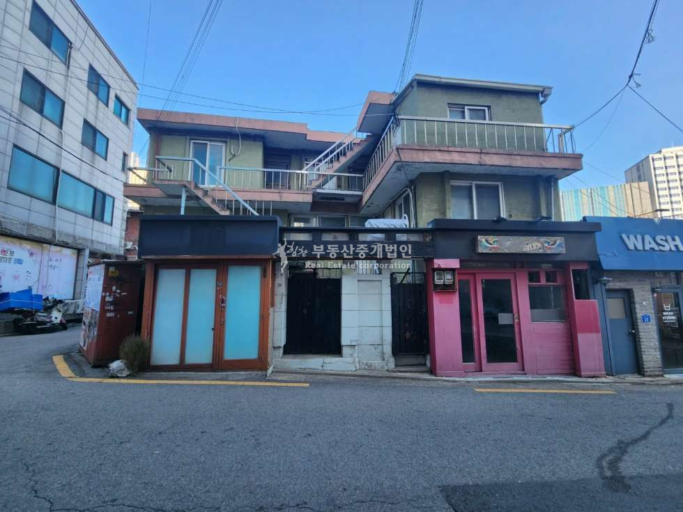 서울 마포구 동교동 홍대입구역 트리플역세권, 경의선 숲길 인근 가시성 좋은 코너 빌딩 매매 매물번호 12366 사진 1