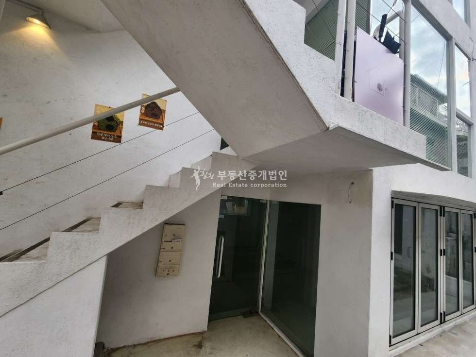 서울 마포구 연남동 연남동 벚꽃길 까페골목. 경의선 숲길 인근 올근생 리모델링 건물 매매 매물번호 12292 사진 4
