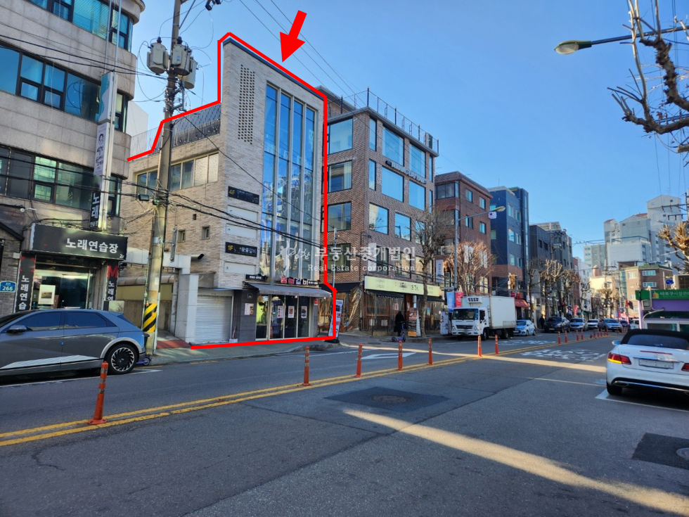 서울 마포구 연남동 연남동 미로길 대로변 삼거리 코너, 엘리베이터 있는 신축 건물 매매 매물번호 12287 사진 2