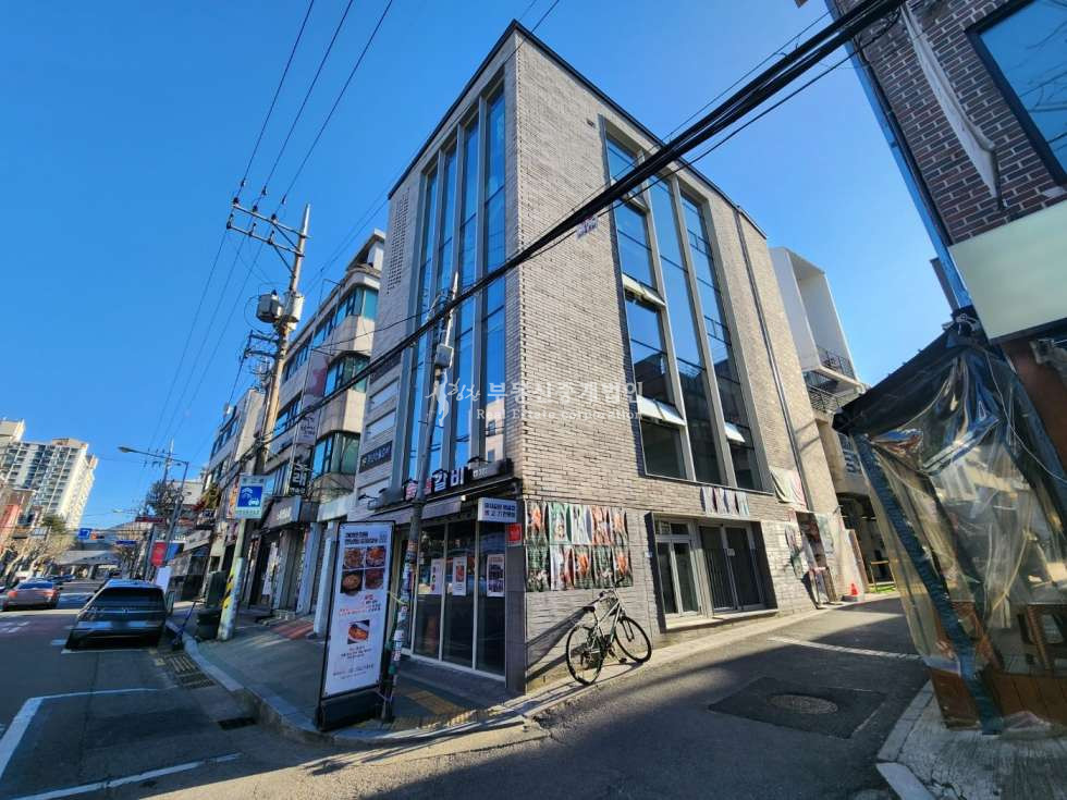 서울 마포구 연남동 연남동 미로길 대로변 삼거리 코너, 엘리베이터 있는 신축 건물 매매 매물번호 12287 사진 3