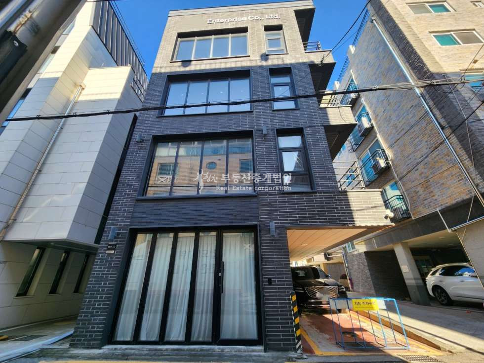 서울 마포구 서교동 망원역 도보 2분 초역세권, 내 외부 컨디션 좋은 사옥형 빌딩 매매 매물번호 12284 사진 2