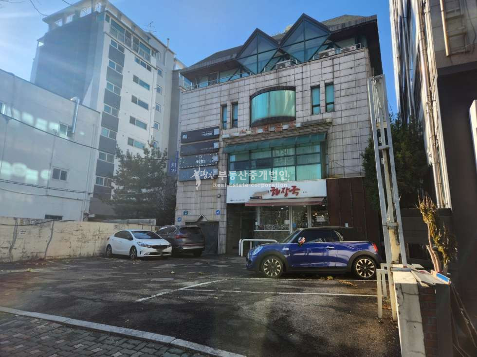 서울 마포구 서교동 홍대입구역 도보 5분 , 월드컵북로 대로변 노출 좋은 올근생 빌딩 매매 매물번호 12281 사진 1