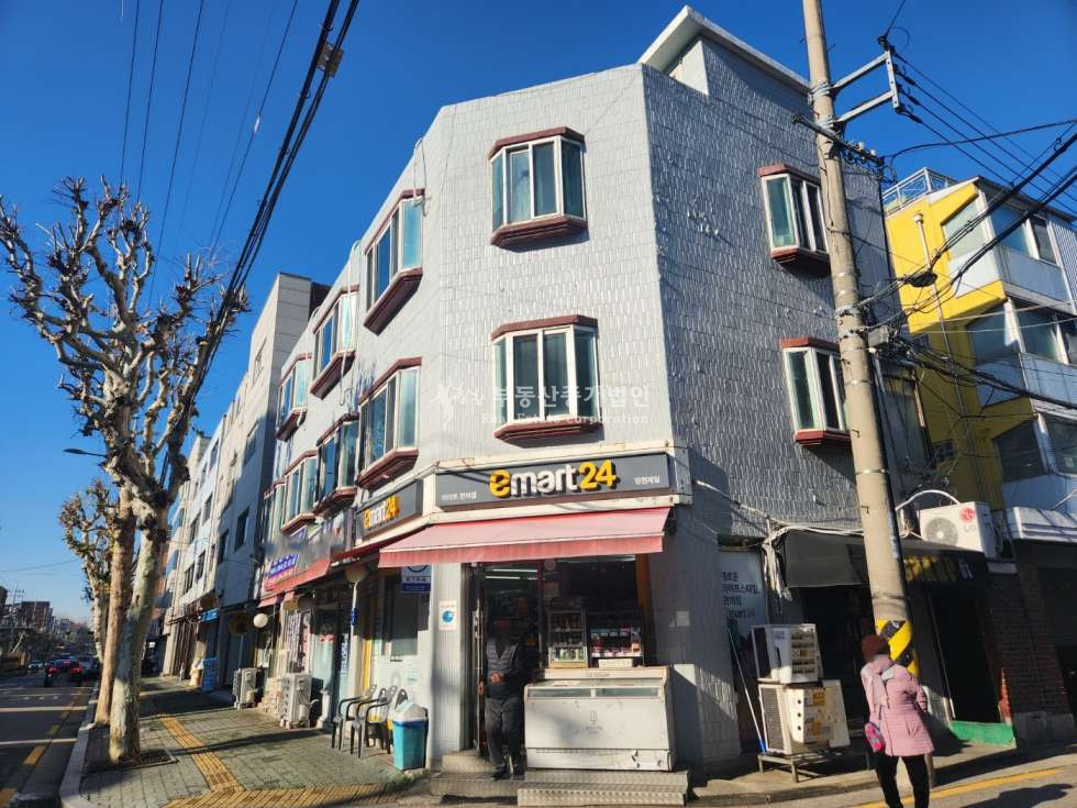 서울 마포구 망원동 망리단길 4차선 대로변, 명도 가능한 코너 빌딩 매매 매물번호 12262 사진 1