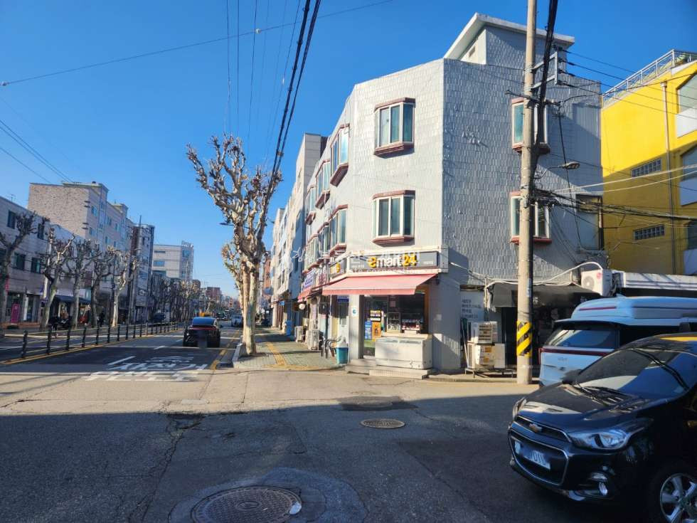 서울 마포구 망원동 망리단길 4차선 대로변, 명도 가능한 코너 빌딩 매매 매물번호 12262 사진 5