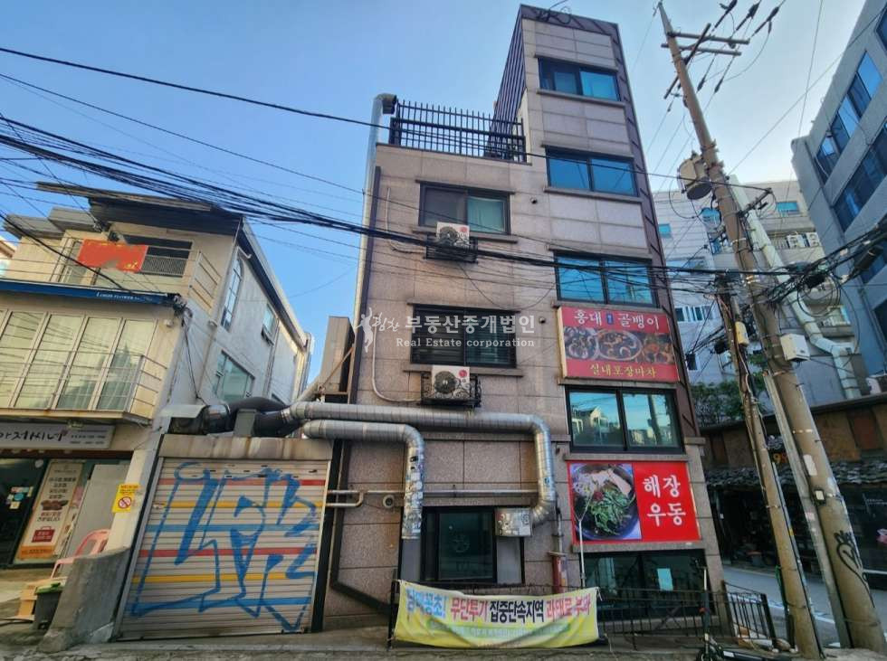 서울 마포구 서교동 홍대땡땡거리 인근 대로변에서 보이는 가시성 우수한 건물 / 외국인 관광 숙박업종 가능! 매매 매물번호 12212 사진 5
