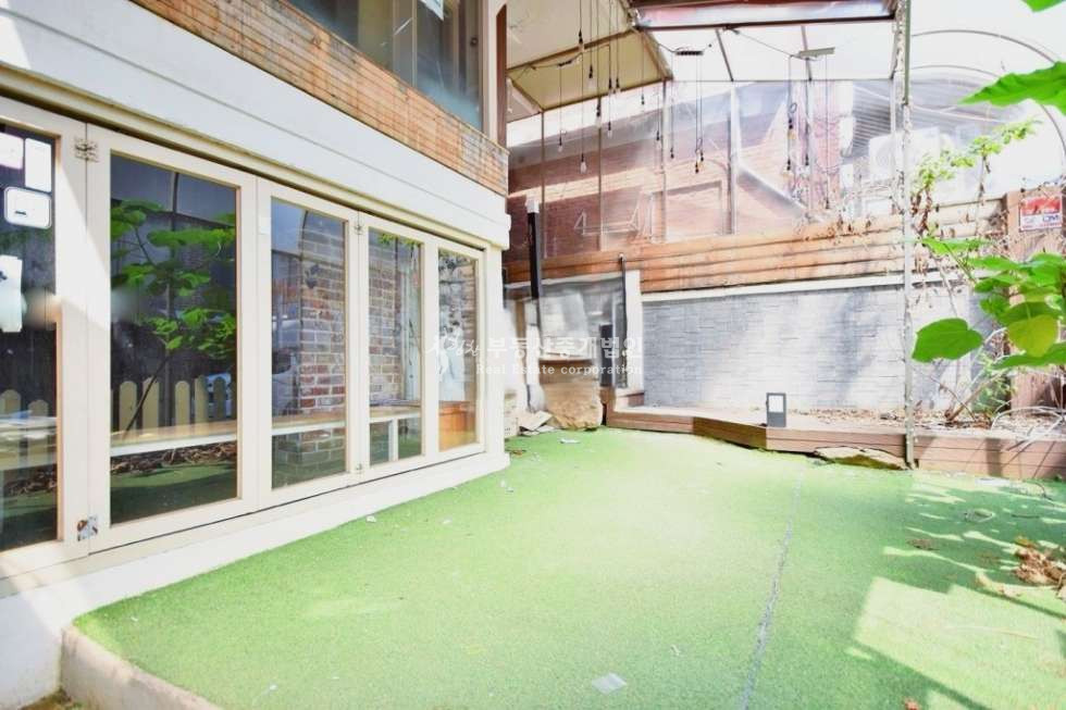 서울 마포구 서교동 무권리 l 합정먹자골목 l 유동인구굿 l 채광굳 l 1층같은상가 월세 매물번호 10354 사진 5