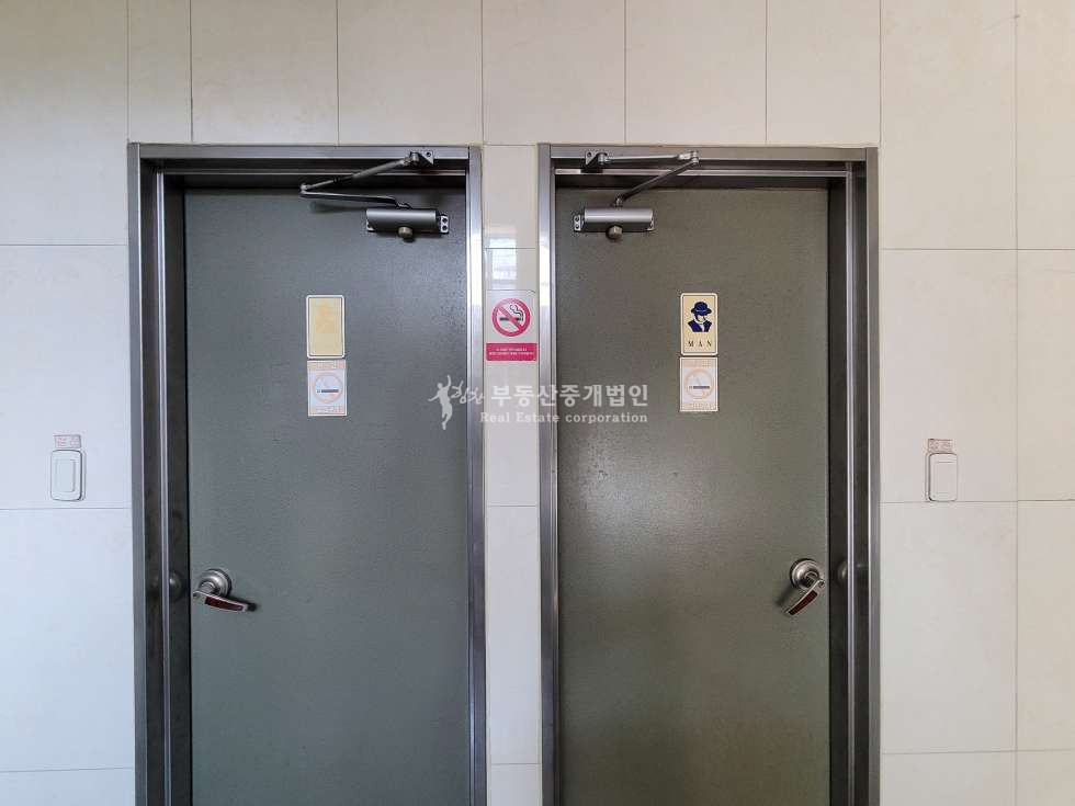 서울 마포구 서교동 합정역 도보 2분 초역세권, 주차 가능한 1층 사무실 월세 매물번호 11108 사진 8