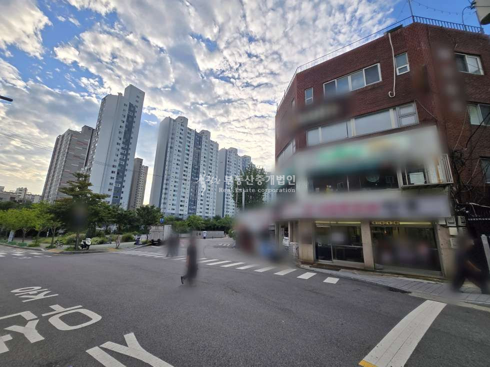 서울 마포구 신수동 서강대역 l 경의선 숲길 l 가시성 좋은 1층 코너 상가 월세 매물번호 11694 사진 1