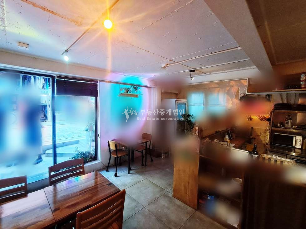 서울 마포구 망원동 망원역 도보 2분, 반지층 이지만 노출 좋은 상가 추천드립니다. 월세 매물번호 11669 사진 1