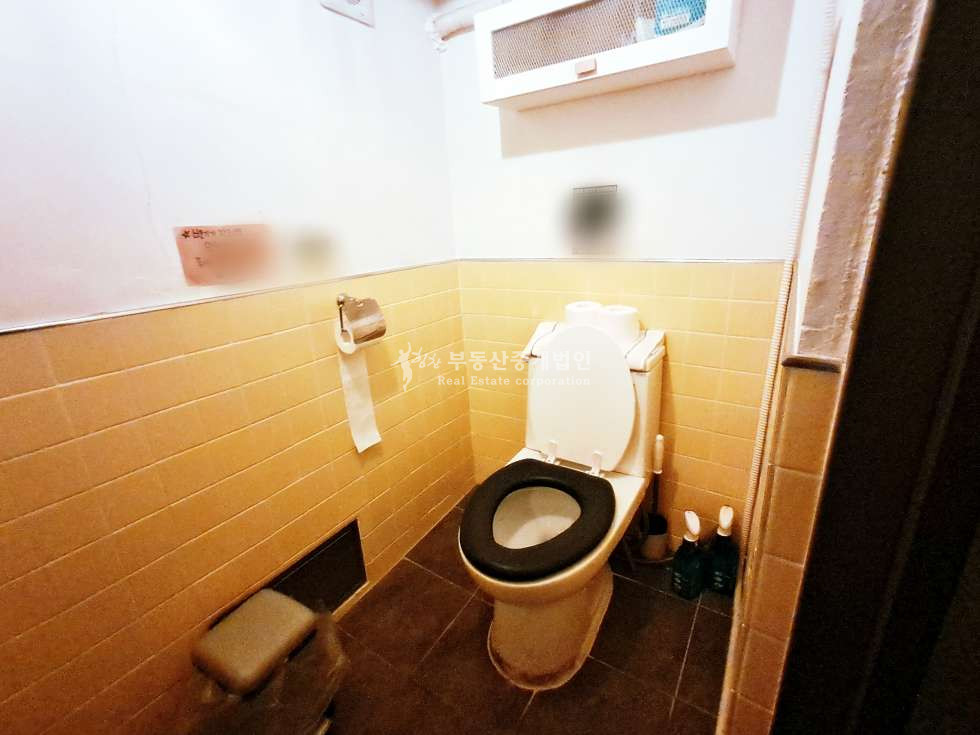 서울 마포구 망원동 망원역 도보 2분, 반지층 이지만 노출 좋은 상가 추천드립니다. 월세 매물번호 11669 사진 3