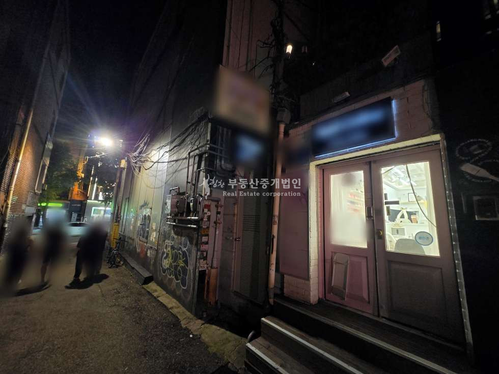 서울 마포구 서교동 홍대 정문 인근 대로변 l 유동인구 바글바글한 1층 뷰티샵 월세 매물번호 11663 사진 5