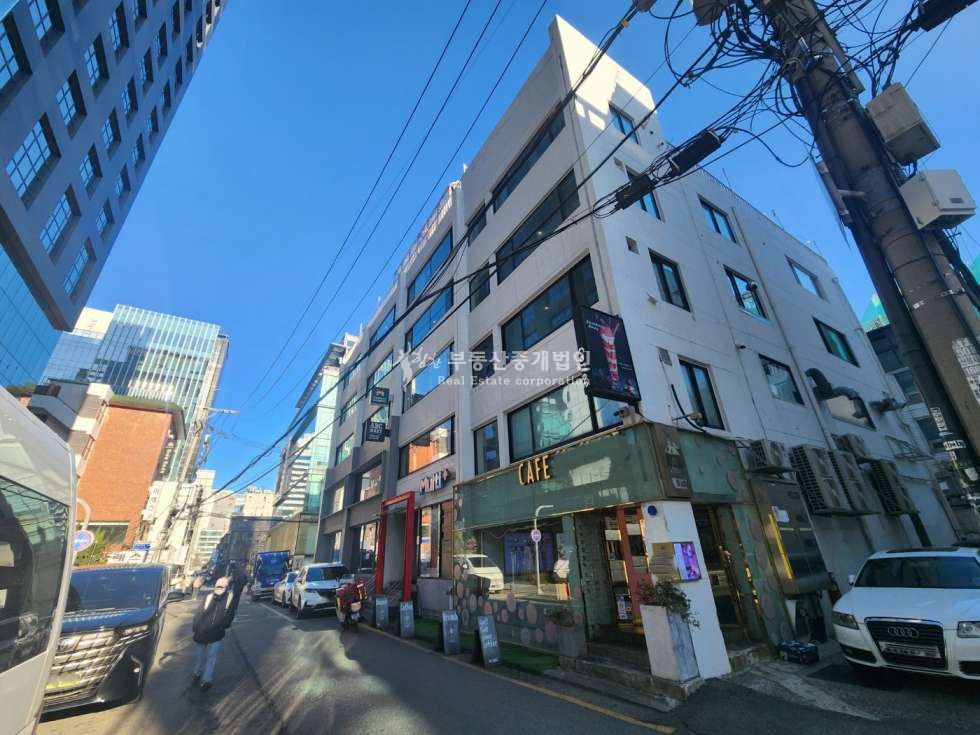 서울 마포구 서교동 유명 브랜드 입점, 홍대 메인입지 라이즈 호텔 인근 코너빌딩 매매 매물번호 10789 사진 6