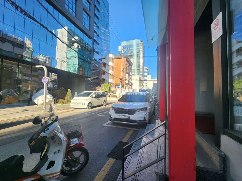 서울 마포구 서교동 유명 브랜드 입점, 홍대 메인입지 라이즈 호텔 인근 코너빌딩 매매 매물번호 10789 사진 7