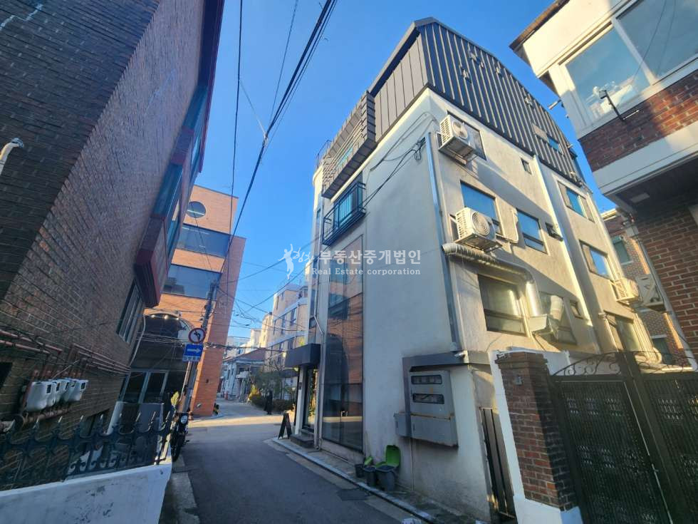서울 마포구 연남동 홍대입구역역세권 경의선숲길 인근 리모델링완료된 이면정10518 코너빌딩 매매 매물번호 10518 사진 4