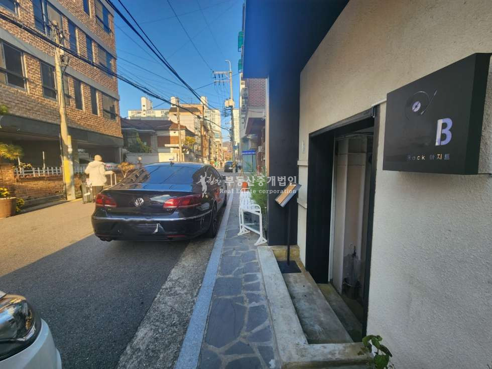 서울 마포구 연남동 홍대입구역역세권 경의선숲길 인근 리모델링완료된 이면정10518 코너빌딩 매매 매물번호 10518 사진 7