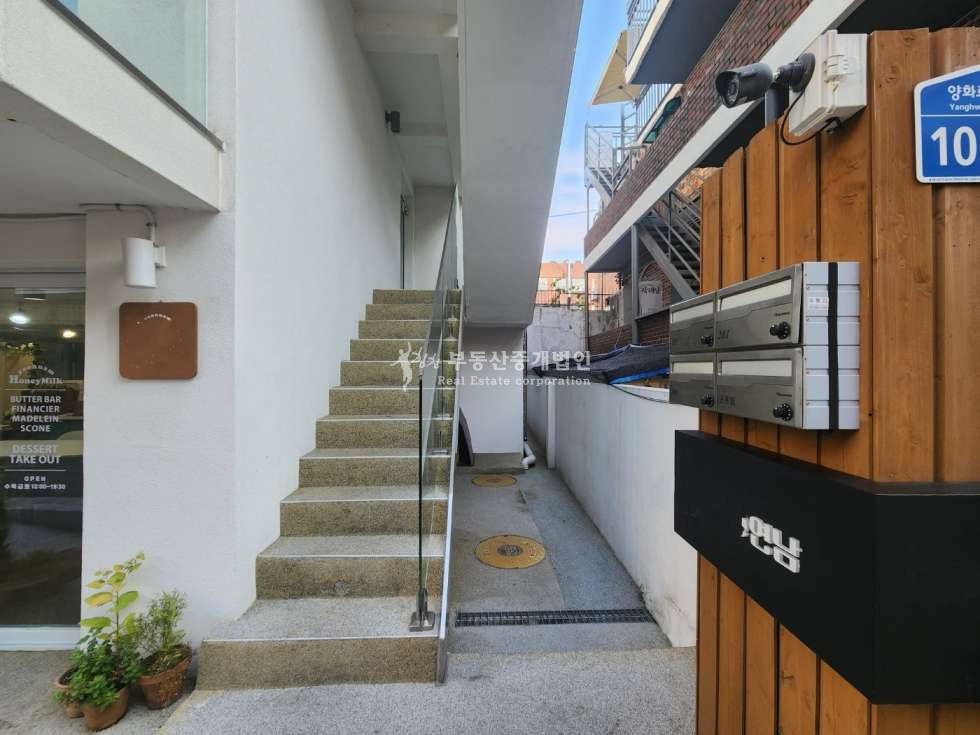 서울 마포구 동교동 경의선 숲길, 연남동 미로길 초입 유동인구, 임차수요 많은 올근생 리모델링 건물 매매 매물번호 10276 사진 4