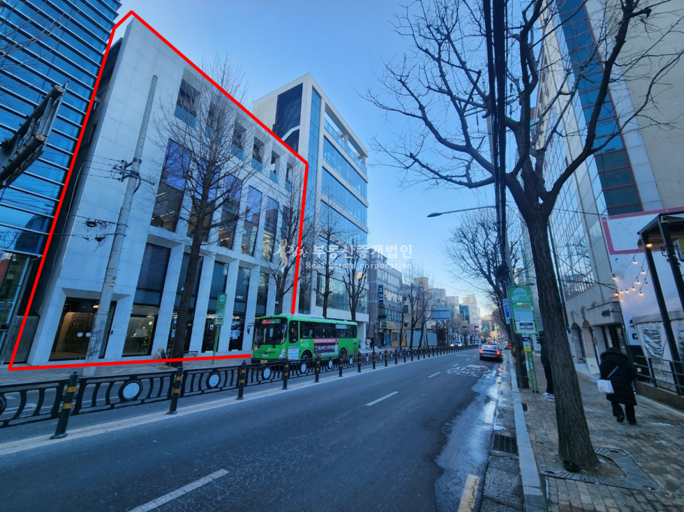 서울 마포구 서교동 합정역 역세권 대로변, 24년 리모델링, 자주식주차 7대, 올근생 임대만실 빌딩 매매 매물번호 12540 사진 3