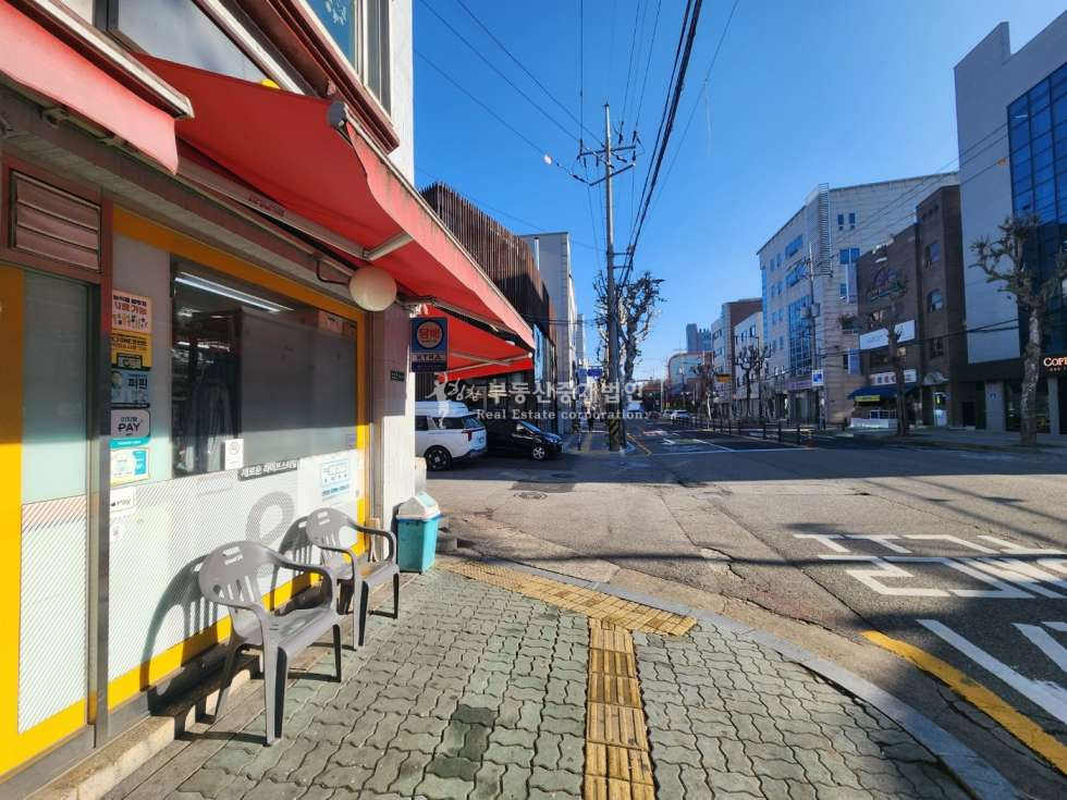 서울 마포구 망원동 망원역 역세권, 망리단길 성산초 인근 4차선 대로변 코너 무권리 1층 상가 월세 매물번호 12263 사진 3