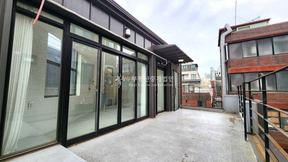 서울 마포구 연남동 무권리 l 연남동 메인길 술상권 l 4층 l 넓은테라스 월세 매물번호 10767 사진 6