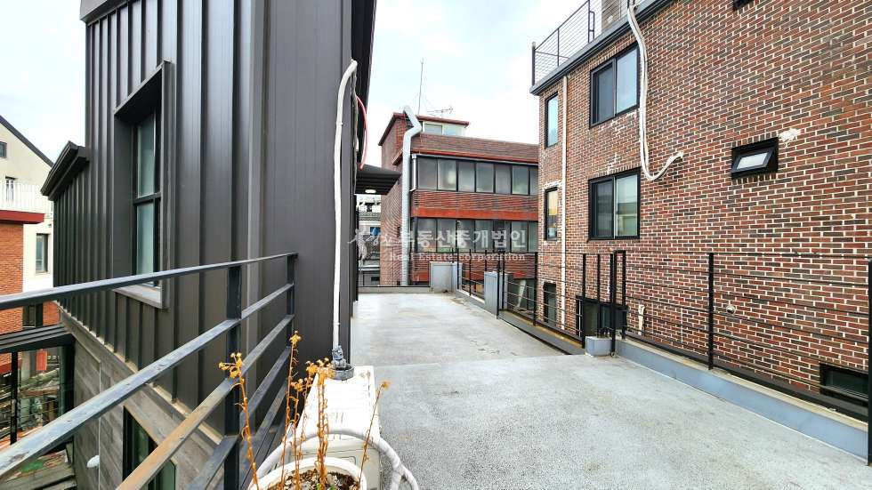 서울 마포구 연남동 무권리 l 연남동 메인길 술상권 l 4층 l 넓은테라스 월세 매물번호 10767 사진 7