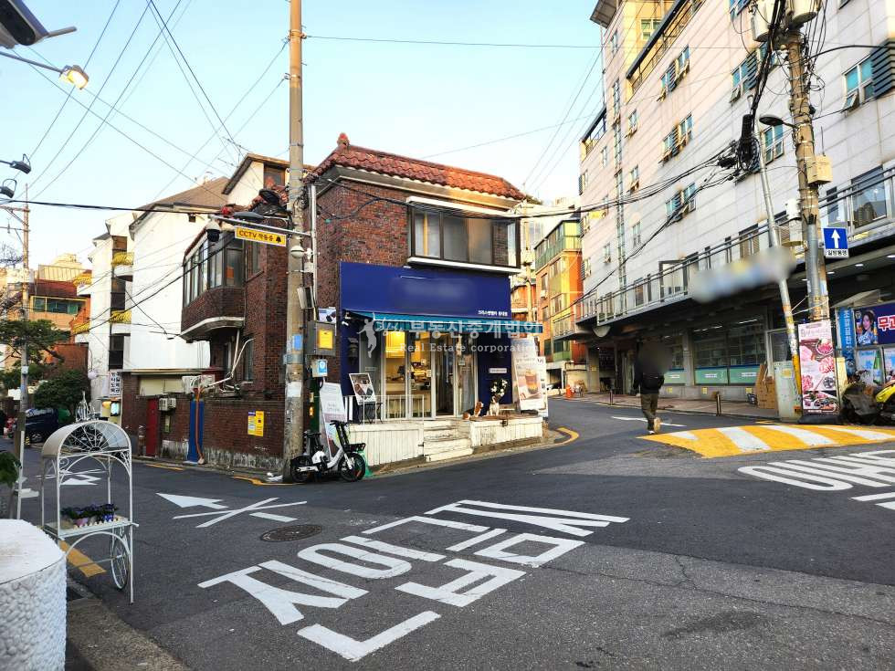 서울 마포구 서교동 365,24시 무료컨설팅ok l 패션거리 코너, 마트앞노출좋음 월세 매물번호 12785 사진 2