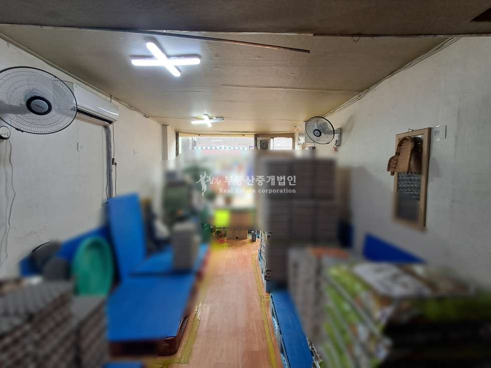 서울 마포구 망원동 망리단길 코너에 위치한 1층 상가 추천드립니다. 월세 매물번호 10655 사진 2