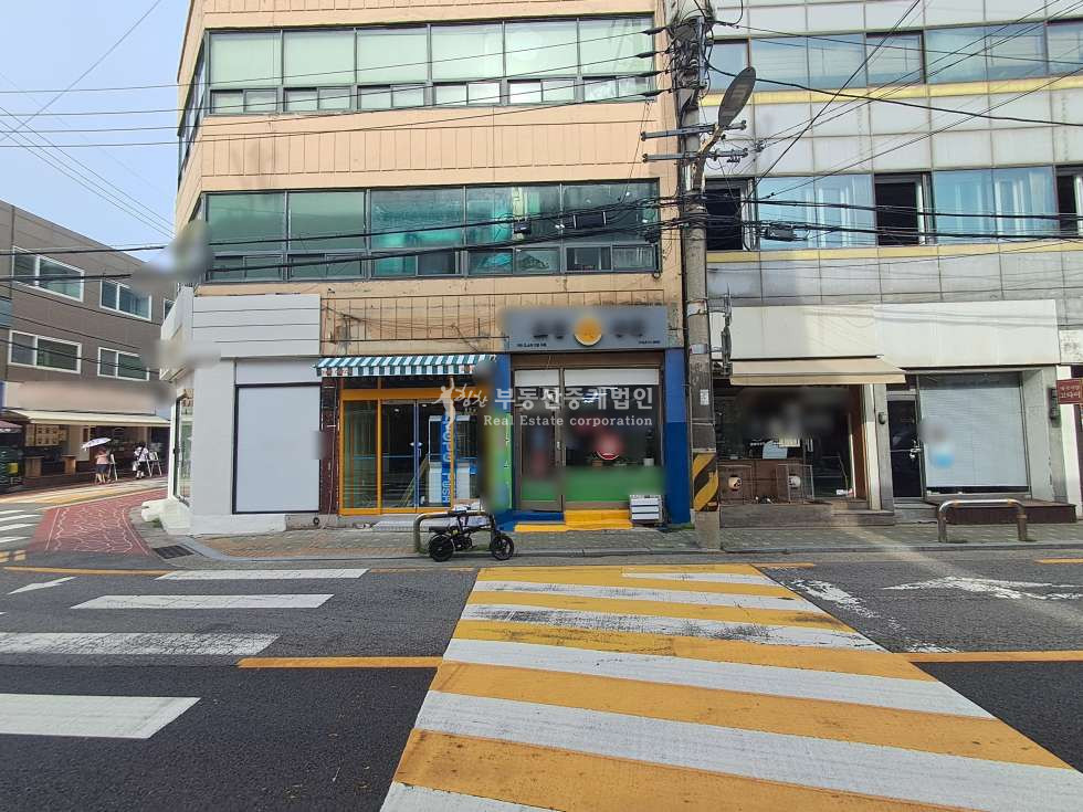 서울 마포구 망원동 망리단길 코너에 위치한 1층 상가 추천드립니다. 월세 매물번호 10655 사진 4