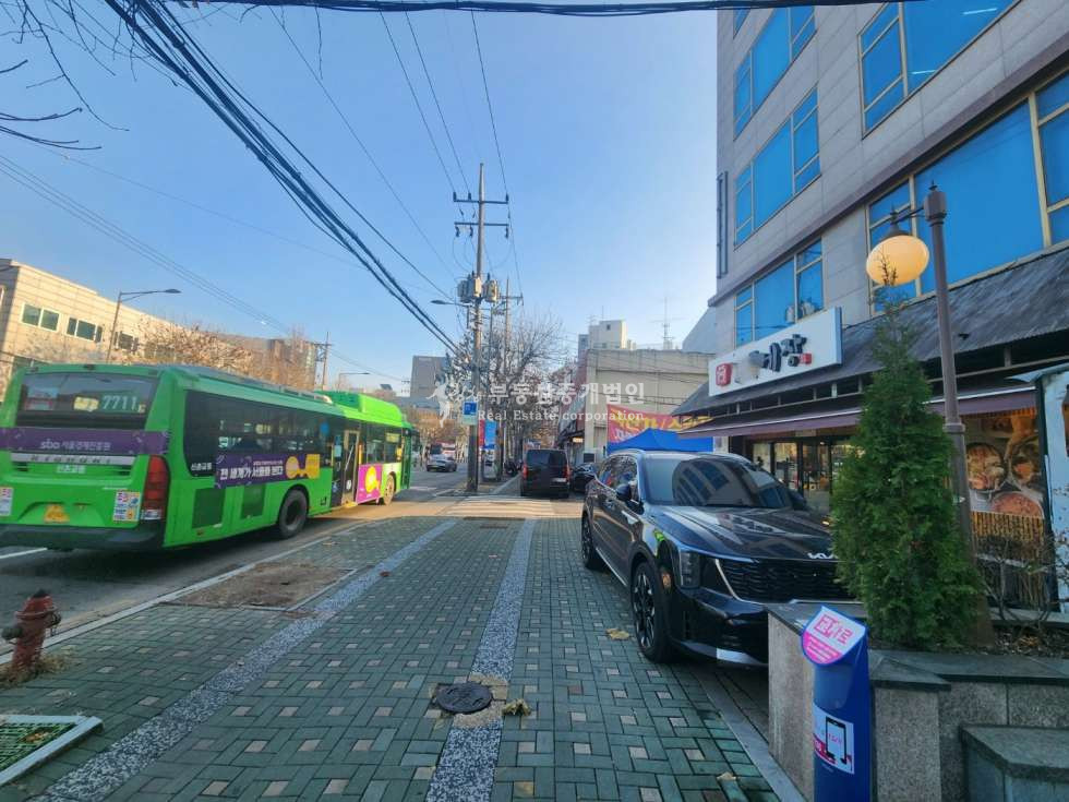 서울 마포구 성산동 월드컵북로 대로변 코너, 내 외관 수려한 8층 빌딩, 넓은 자주식 주차장 매매 매물번호 12372 사진 4