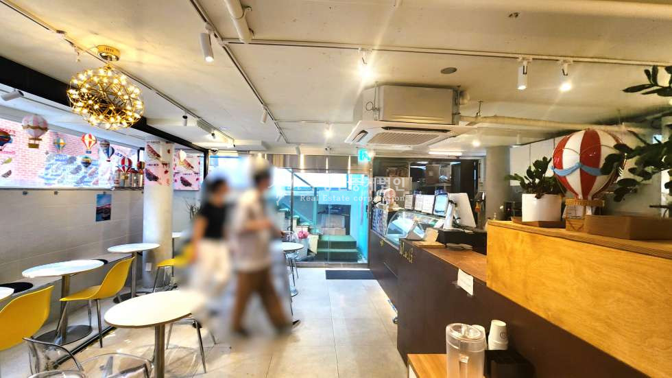 서울 마포구 동교동 연트럴파크 메인 l 365일 유동인구 많은곳 l 성업중인곳 월세 매물번호 10722 사진 1