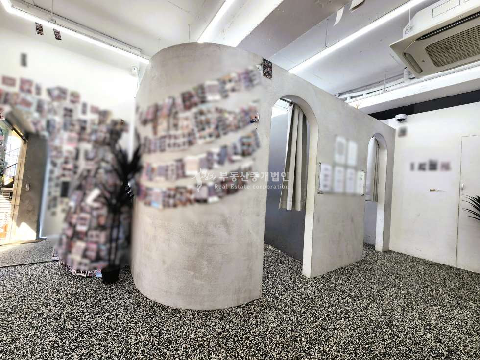 서울 마포구 서교동 홍대 걷고싶은 거리 중심위치 인접 통창노출 1층상가 월세 매물번호 10858 사진 3