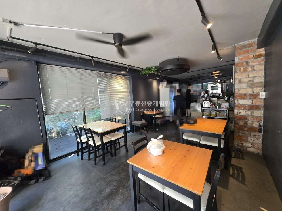 서울 마포구 서교동 레드로드 인근 / 합정상수 먹자 / 유동인구 흘러드는 곳 / 월세 매물번호 11400 사진 3