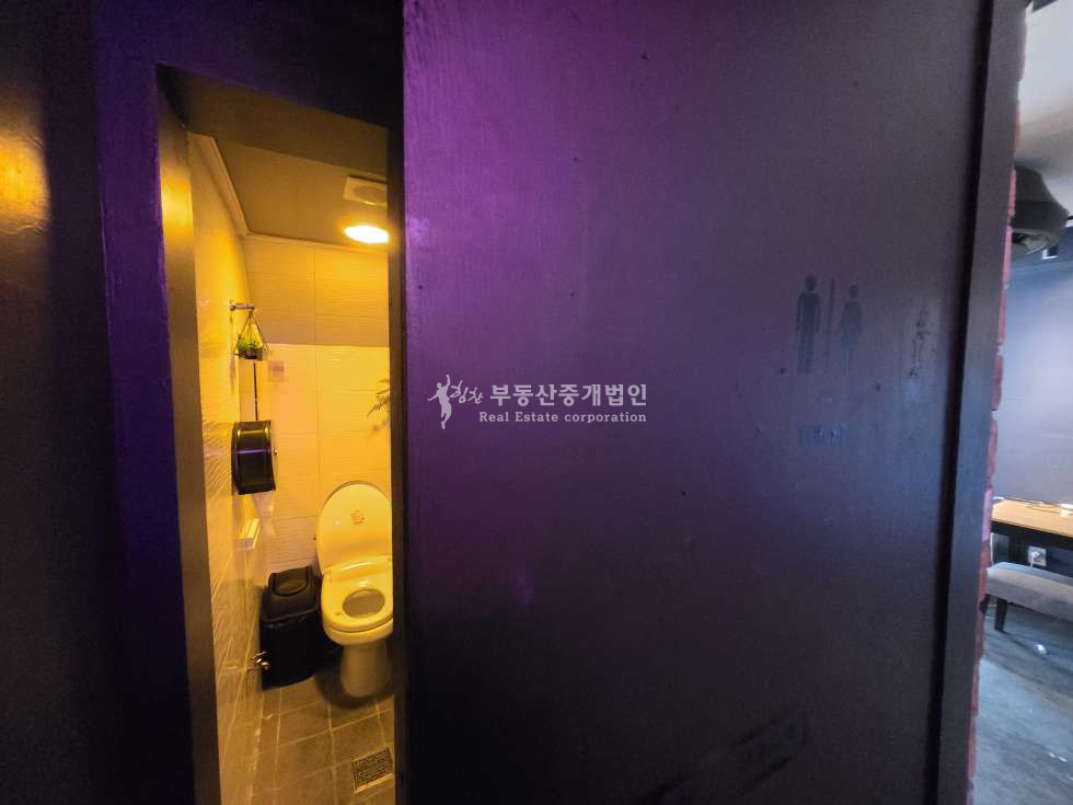 서울 마포구 서교동 레드로드 인근 / 합정상수 먹자 / 유동인구 흘러드는 곳 / 월세 매물번호 11400 사진 6