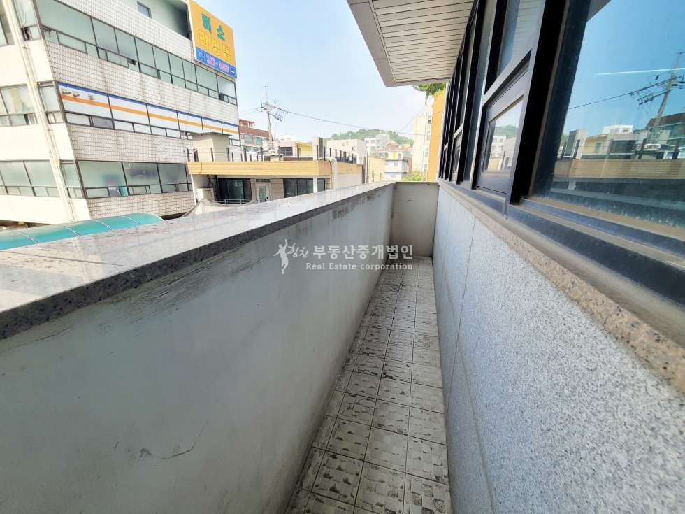 서울 마포구 서교동 대로변 80 중형사무실 월세 매물번호 11215 사진 6