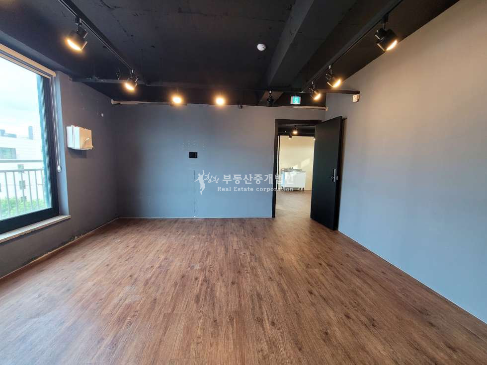 서울 마포구 서교동 월세 월세 매물번호 10042 사진 9