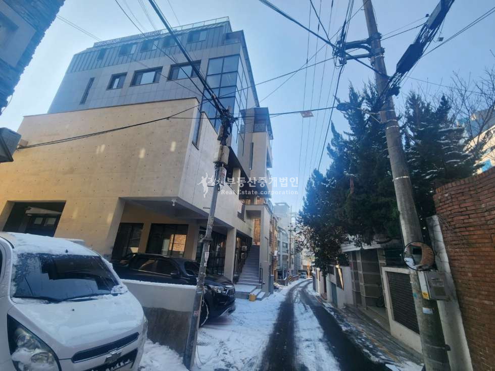 서울 마포구 서교동 합정역 초역세권 엘리베이터 있고 주차 가능한 세련된 신축 건물 통임대 월세 매물번호 12573 사진 2