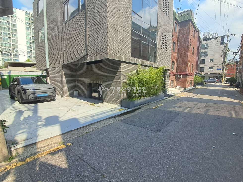 서울 마포구 연남동 내부 깔끔한 상가 추천드립니다~ 월세 매물번호 11145 사진 2
