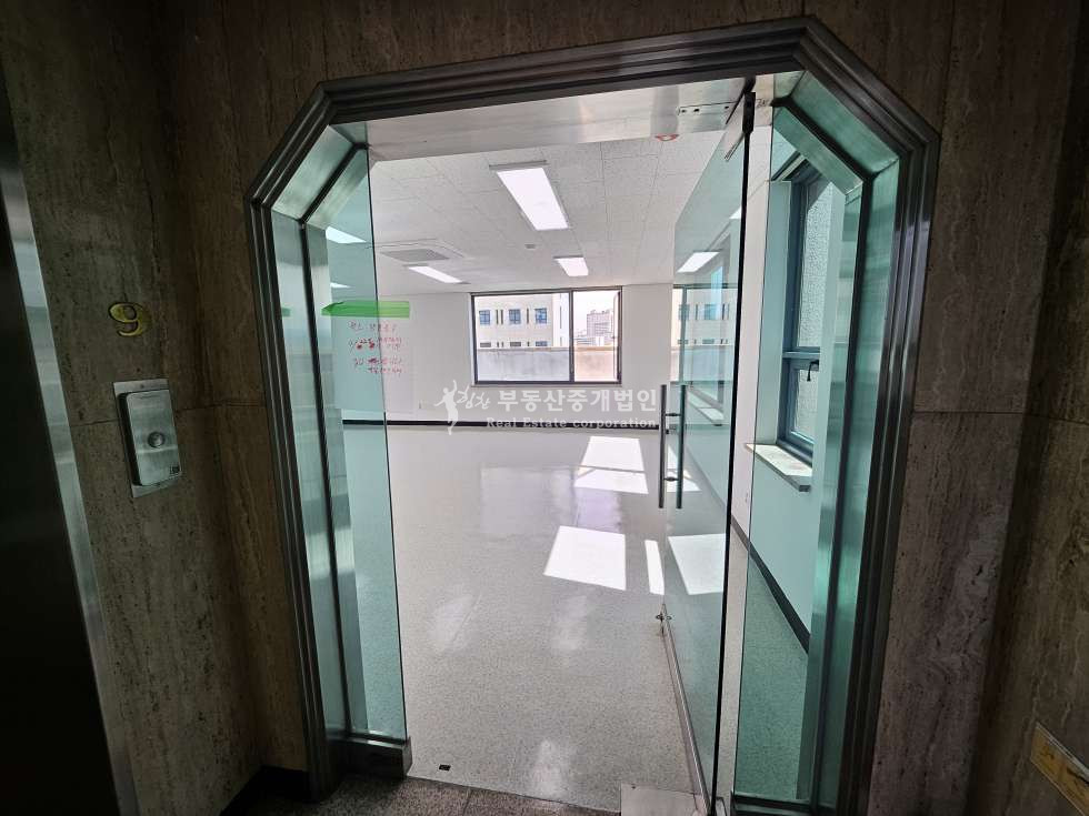 서울 마포구 서교동 실38.대로변빌딩.깔끔인테리.주차1대무료 월세 매물번호 13031 사진 6