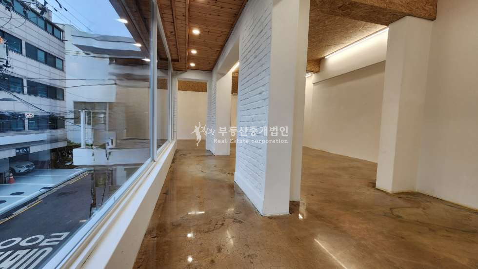 서울 마포구 서교동 패션거리 이면 l 가시성좋은 2층전체 l 인테리어완비 월세 매물번호 12716 사진 10