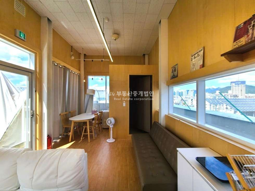 서울 마포구 서교동 365일ok l 홍대에서 가장 이쁜 파티룸 l 루프탑 l 인테리어최상 월세 매물번호 11722 사진 3