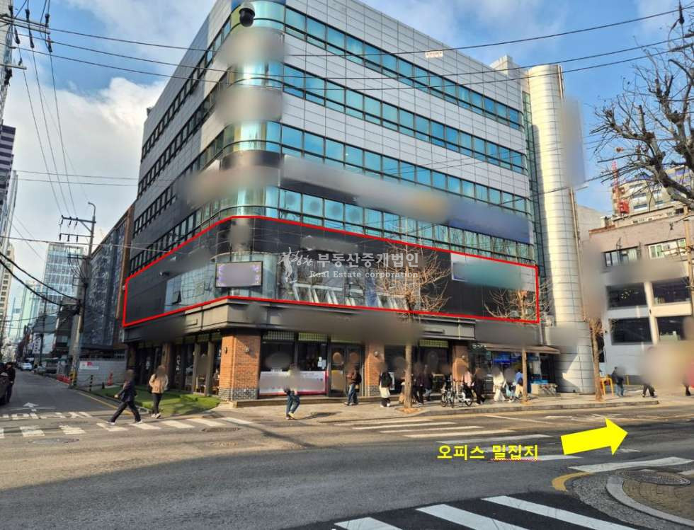 서울 마포구 동교동 홍대입구역 도보 1분거리 초역세권 최고 입지, 유동 최강, 가시성 굿굿 월세 매물번호 12755 사진 2