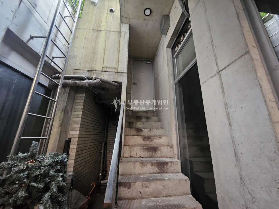 서울 마포구 합정동 실26.무권리.썬큰지하.층고높은.세련된외관 월세 매물번호 13155 사진 12
