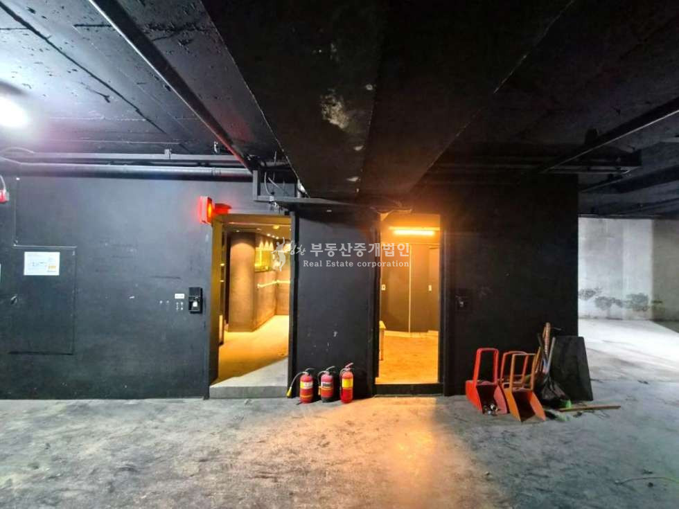 서울 마포구 서교동 365,24시 무료컨설팅ok l 클럽이었던 매물 무권 월세 매물번호 13168 사진 11