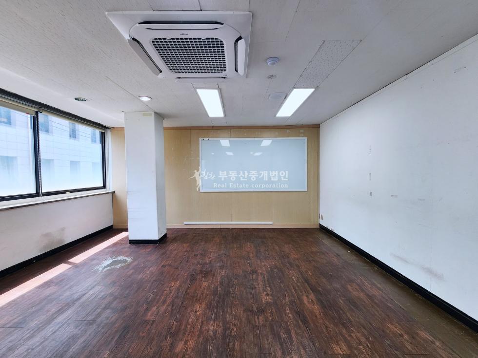 서울 마포구 서교동 가성비 최강의 홍대 역세권 실속 사무실 월세 매물번호 13047 사진 1