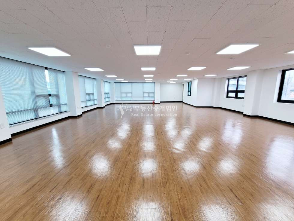 서울 마포구 서교동 망원역 초역세권, 주차가능 면적대비 가성비 사무실 월세 매물번호 12003 사진 1