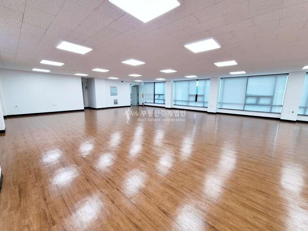 서울 마포구 서교동 망원역 초역세권, 주차가능 면적대비 가성비 사무실 월세 매물번호 12003 사진 3