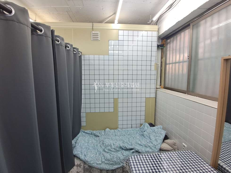 서울 마포구 연남동 경성고인근 전면 통창 1층 상가 추천드립니다~ 월세 매물번호 11207 사진 3