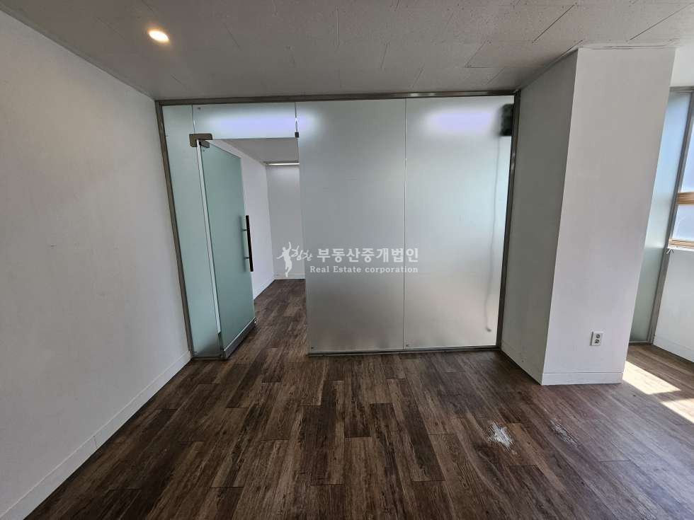서울 마포구 성산동 실20.무권리.룸1.주차2대무료.상가사무실가능 월세 매물번호 13245 사진 5