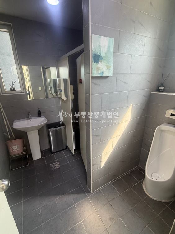 서울 마포구 합정동 합정 솔내길 레드로드인근 전면통창 층고 높은 뷰 좋은 상가 2층 월세 매물번호 10593 사진 7